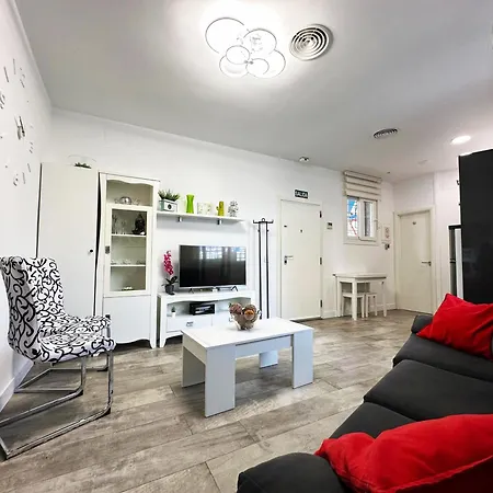 A8 - En La Carihuela, 2 Dormitorios, Wifi, A 100 Metros De La Playa Apartment Torremolinos