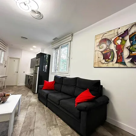 A8 - En La Carihuela, 2 Dormitorios, Wifi, A 100 Metros De La Playa Apartment